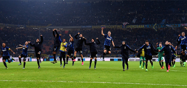 荷媒：利物浦有意阿尔克马尔新星斯密特，斯洛特对其很欣赏