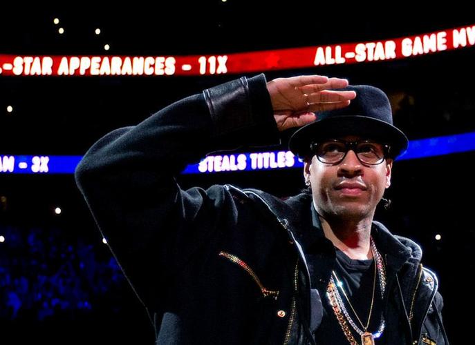 前12居然没有罗哥的名场面，按理来说哪怕硬投，凭...（前12竟无罗哥高光，按理说就算硬投也该占一席）