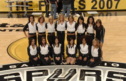 惨淡！全华班四川CBA俱乐部杯2场狂输79分（低迷！全华班四川队CBA俱乐部杯两战净负79分）