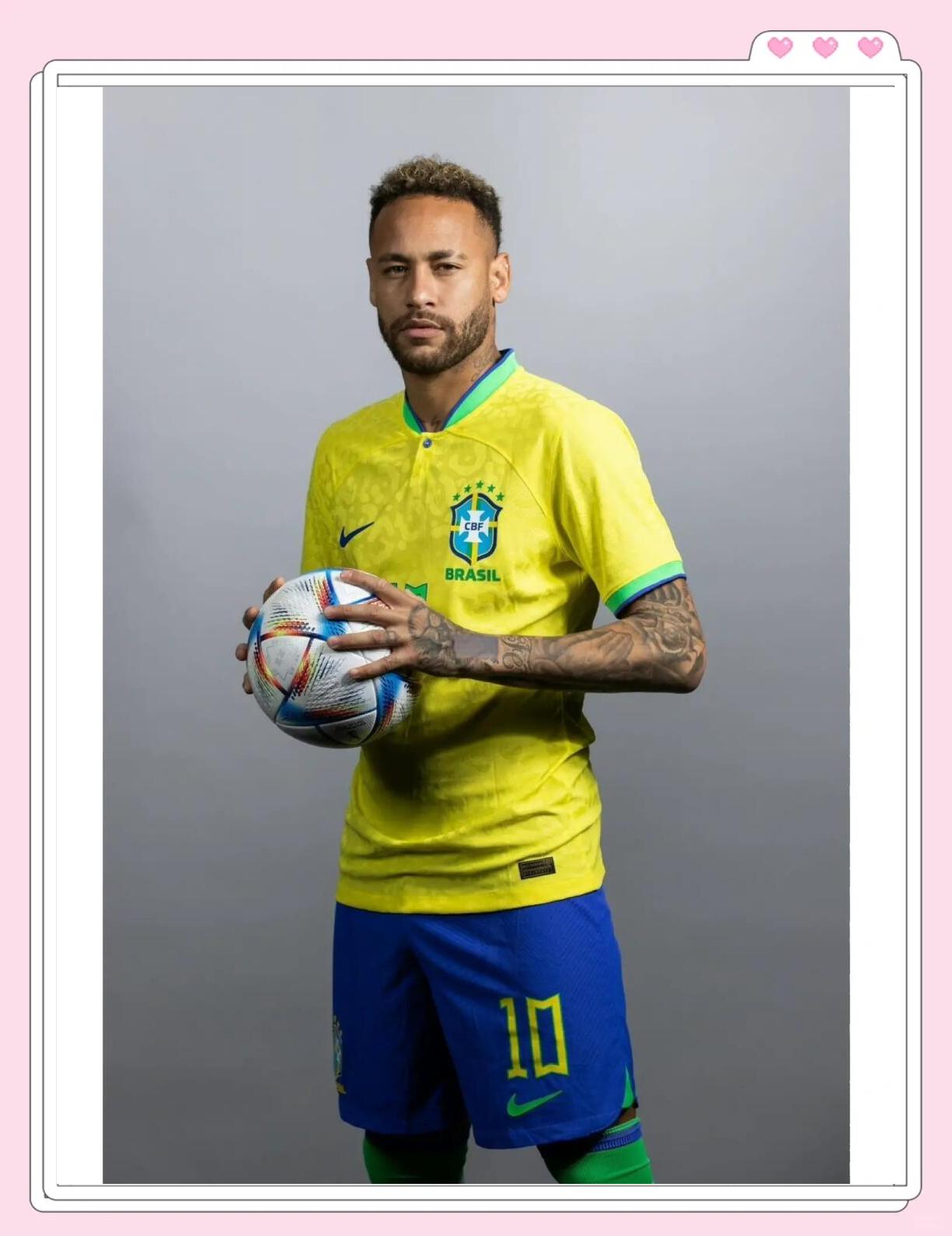 每体：德容未能参与赛前集中，能否出战本轮联赛成疑