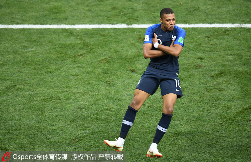 林诗栋刁钻进攻线路对决卡尔伯格顽强防守