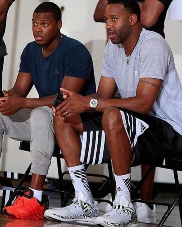 拉什福德：莱万告诉我要多传中，为孔德梅开二度感到高兴（拉什福德：听从莱万建议多传中，为孔德梅开二度感到开心）