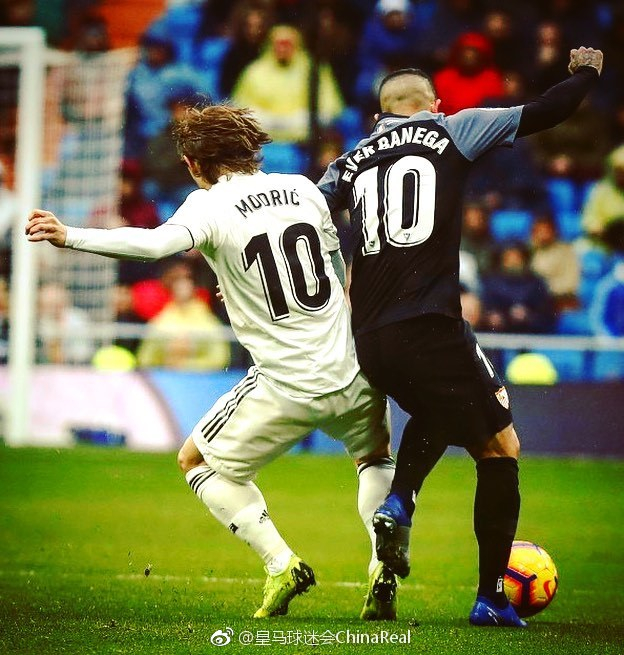 国少vs孟加拉国U17：万项、邝兆镭首发，赵松源替补（中国U17对阵孟加拉国U17：万项、邝兆镭先发，赵松源替补待命）