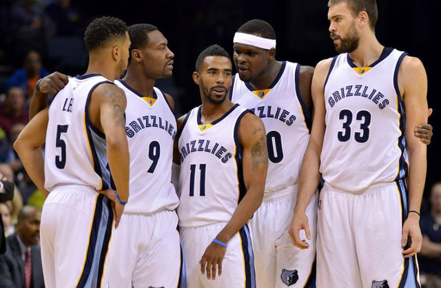 顿涅茨克矿工纪录片：这是一段在动乱背景下独属矿工的故事（顿涅茨克矿工纪录片：动荡年代里只属于他们的故事）