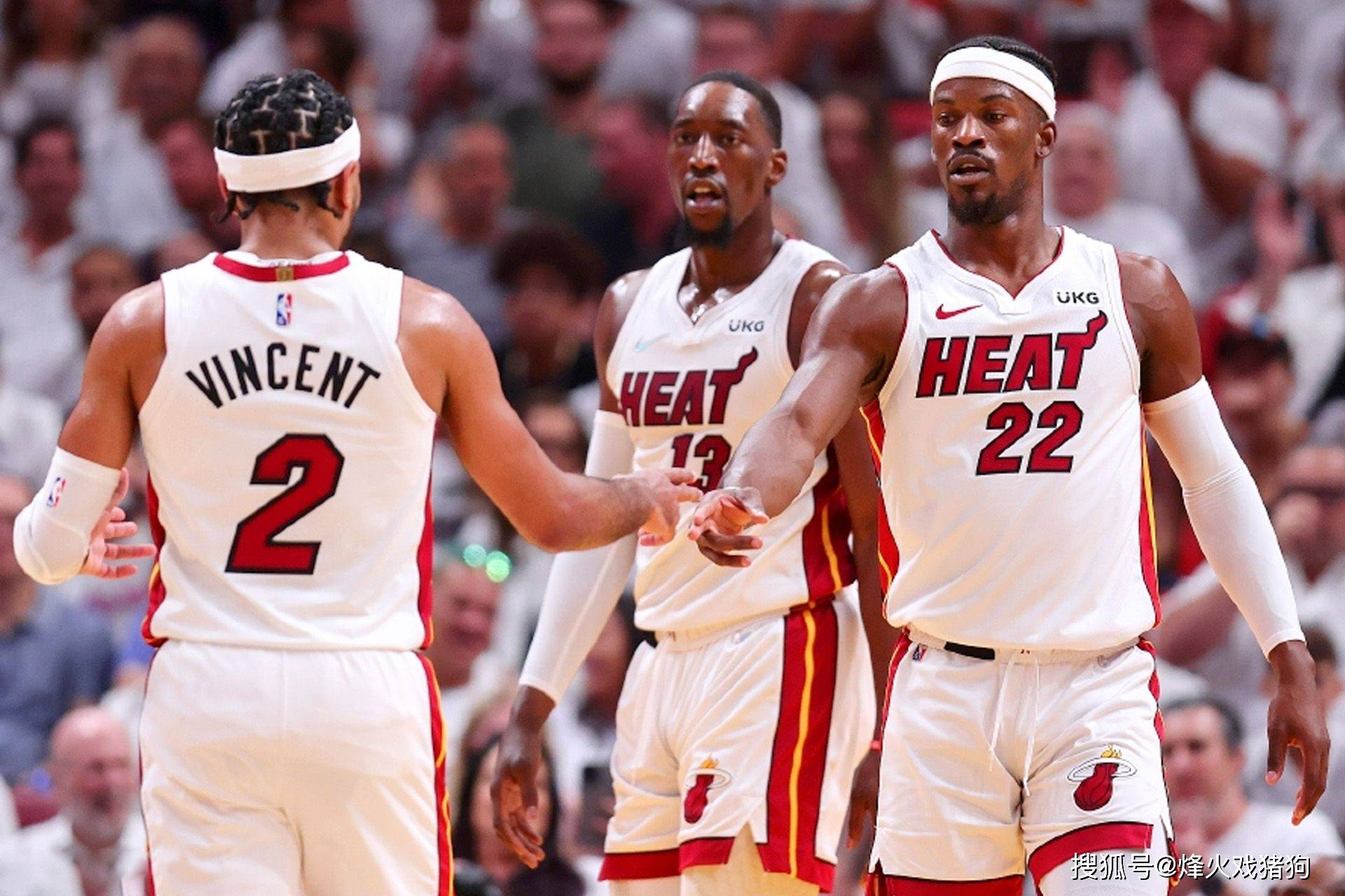 蒯曼三线作战经受住考验！国乒男队主力待补强，年轻选手未达标准（蒯曼三线出击扛住考验，国乒男队主力仍需补强，年轻梯队未达标）